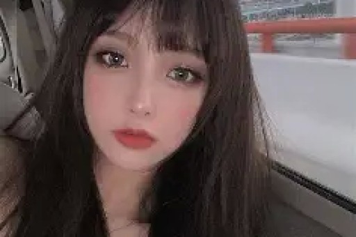 曝郭麒麟恋情、女孩低保追星、郑佩佩捐大脑、杨紫深夜吃泡面